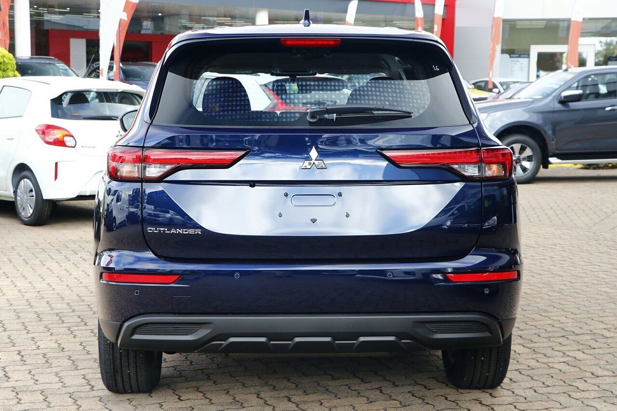 2024 Mitsubishi Outlander ES ZM