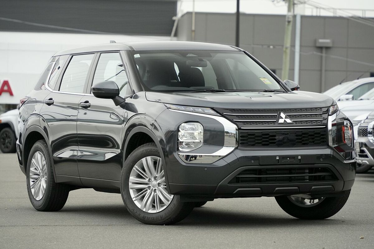 2024 Mitsubishi Outlander ES ZM