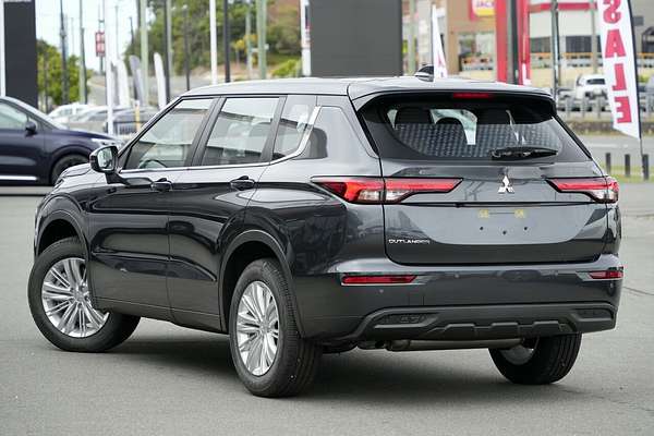 2024 Mitsubishi Outlander ES ZM