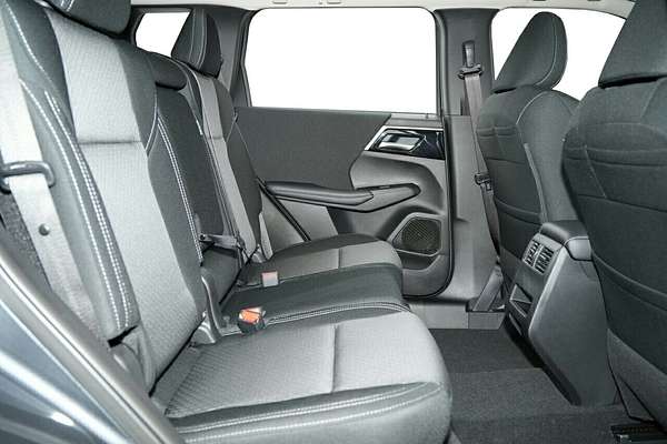 2024 Mitsubishi Outlander ES ZM