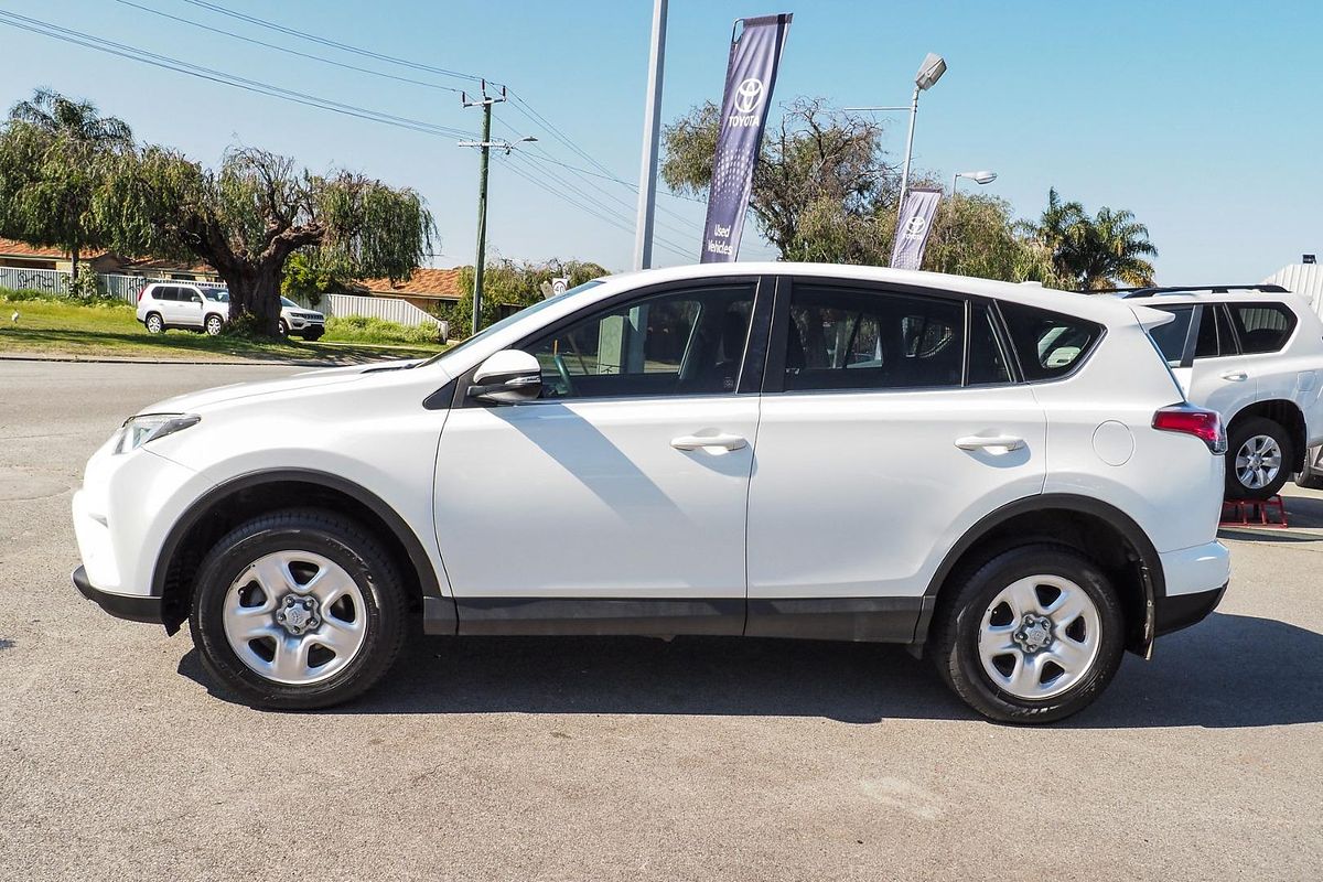 2018 Toyota RAV4 GX ZSA42R