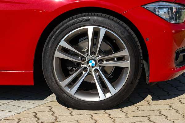 2015 BMW 3 Series 320i Sport Line F30