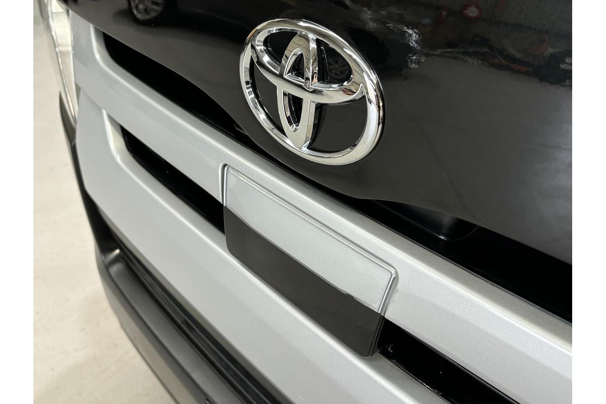 2019 Toyota HIACE