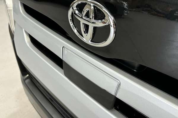 2019 Toyota HIACE