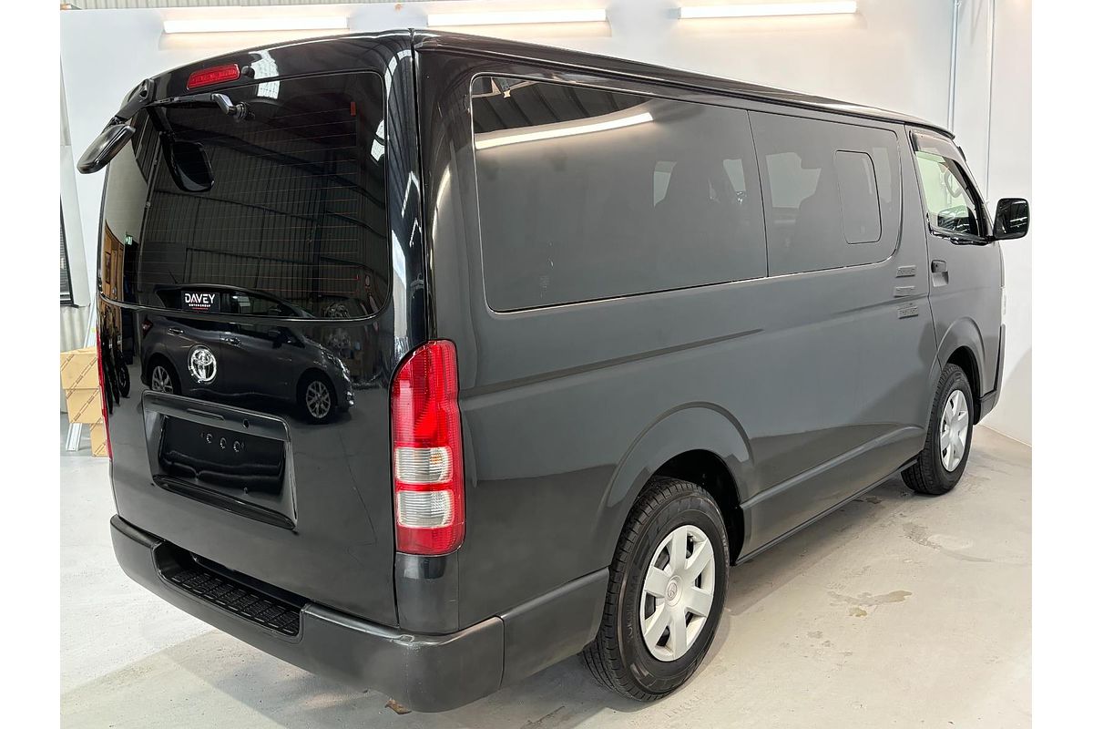 2019 Toyota HIACE