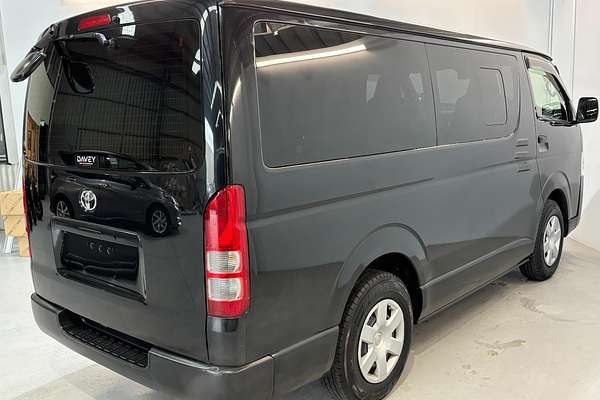 2019 Toyota HIACE