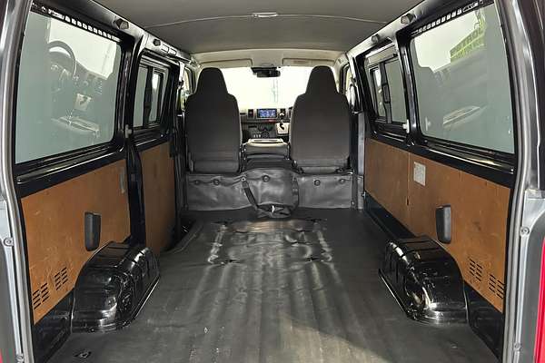 2019 Toyota HIACE