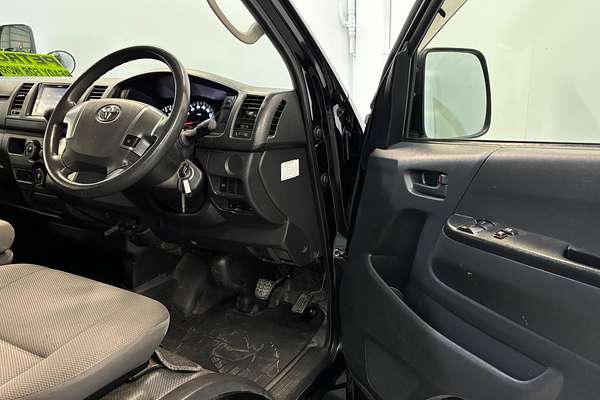 2019 Toyota HIACE
