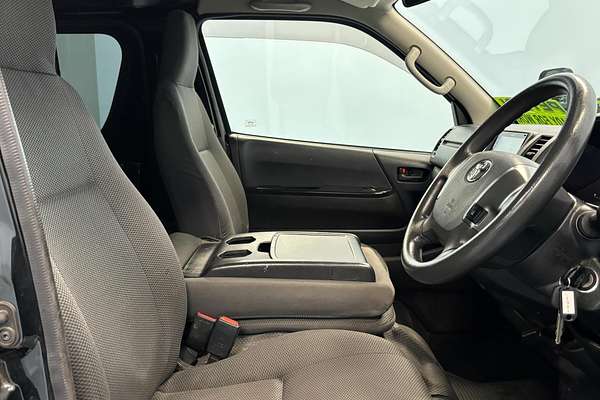 2019 Toyota HIACE
