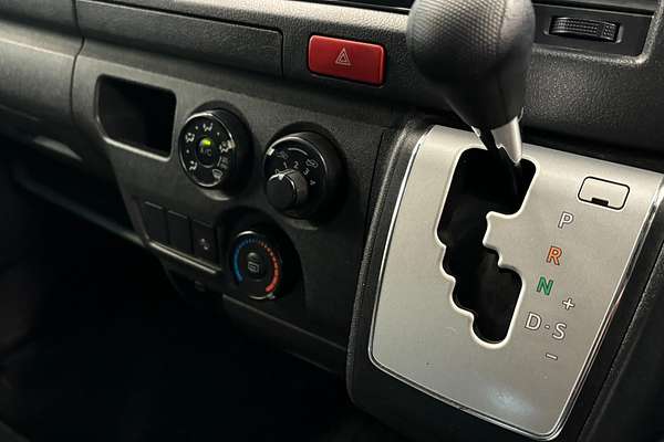 2019 Toyota HIACE
