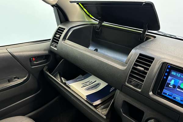 2019 Toyota HIACE