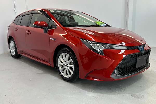 2019 Toyota Corolla Touring Hybrid Touring Hybrid S ZWE211