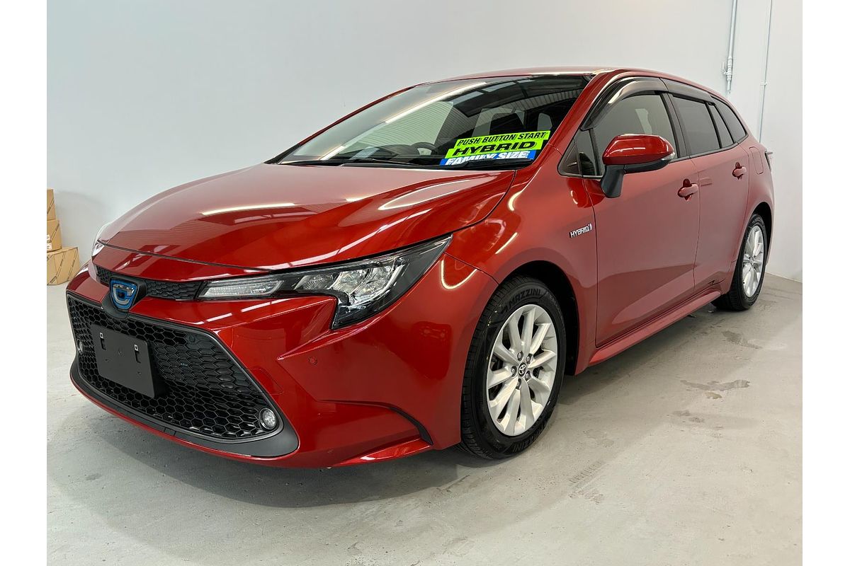2019 Toyota Corolla Touring Hybrid Touring Hybrid S ZWE211