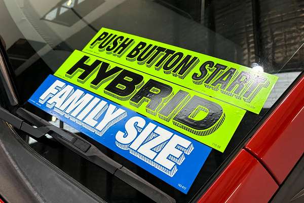 2019 Toyota Corolla Touring Hybrid Touring Hybrid S ZWE211