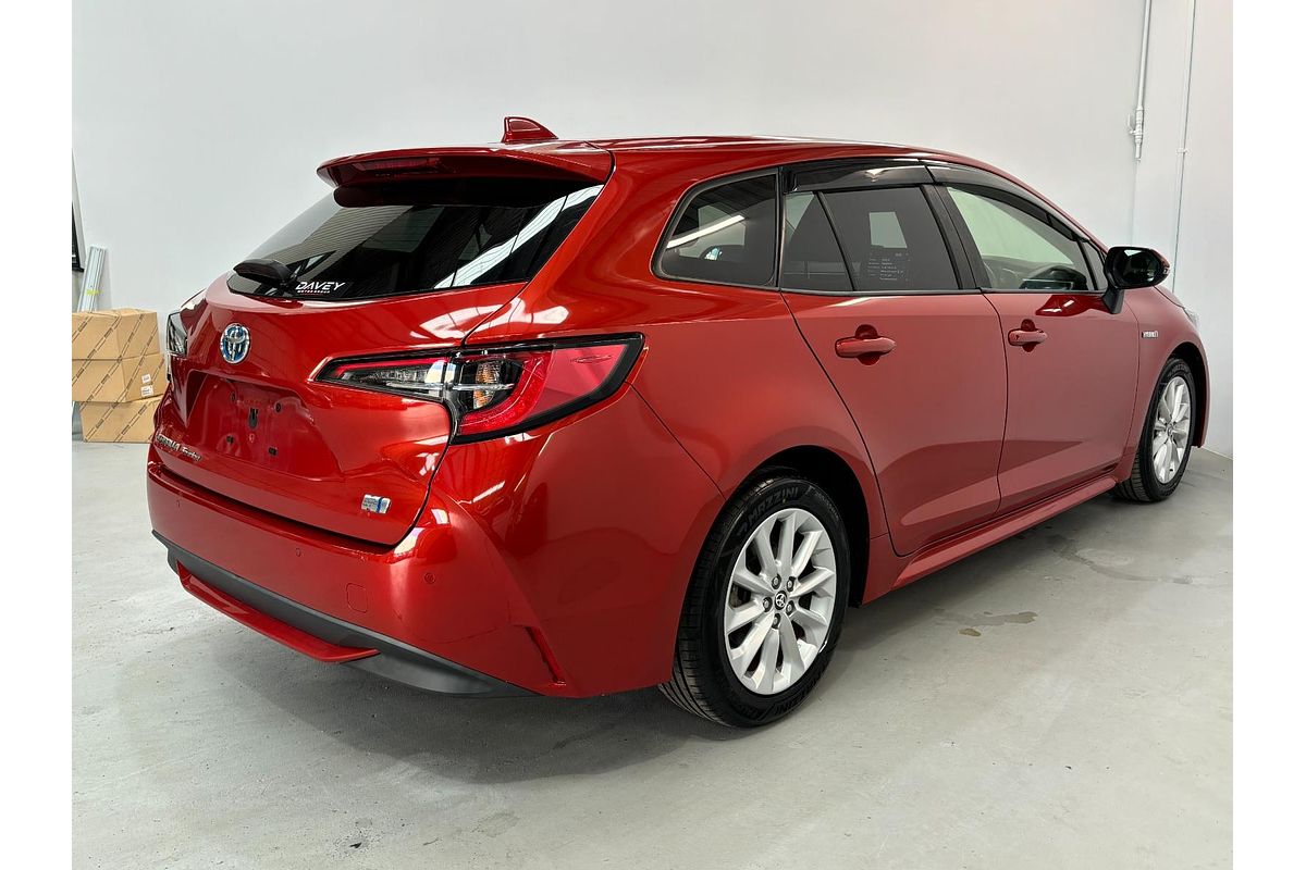 2019 Toyota Corolla Touring Hybrid Touring Hybrid S ZWE211