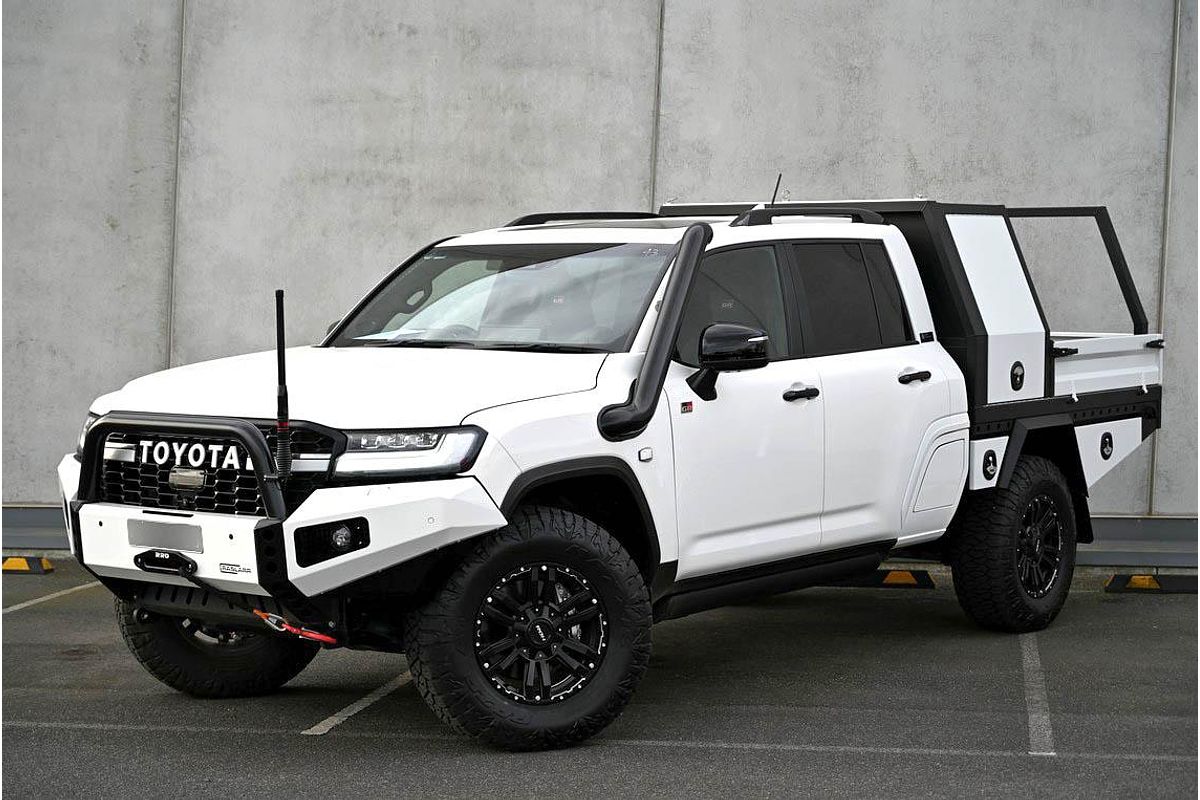 2023 Toyota Landcruiser GR Sport FJA300R