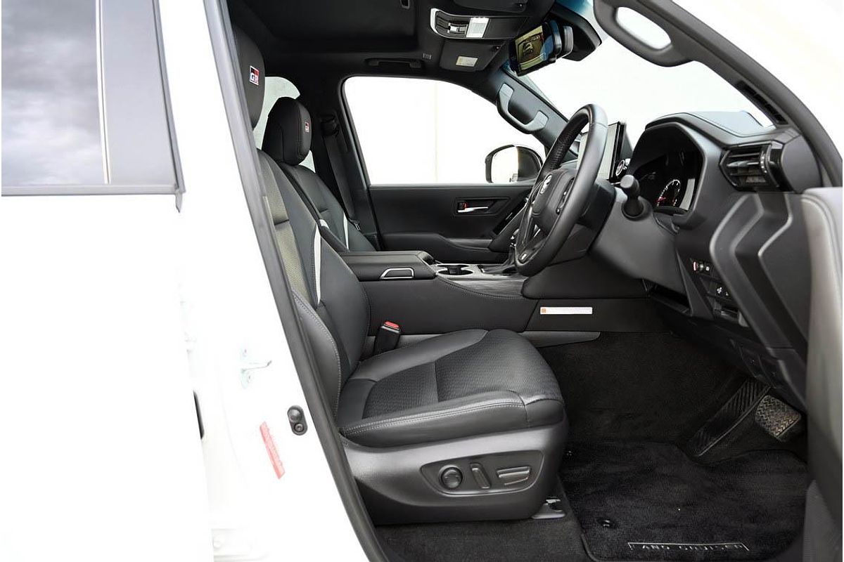 2023 Toyota Landcruiser GR Sport FJA300R