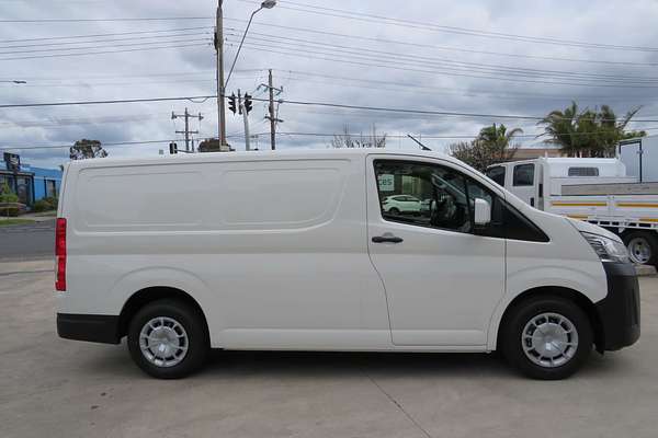 2024 Toyota Hiace  GDH300R