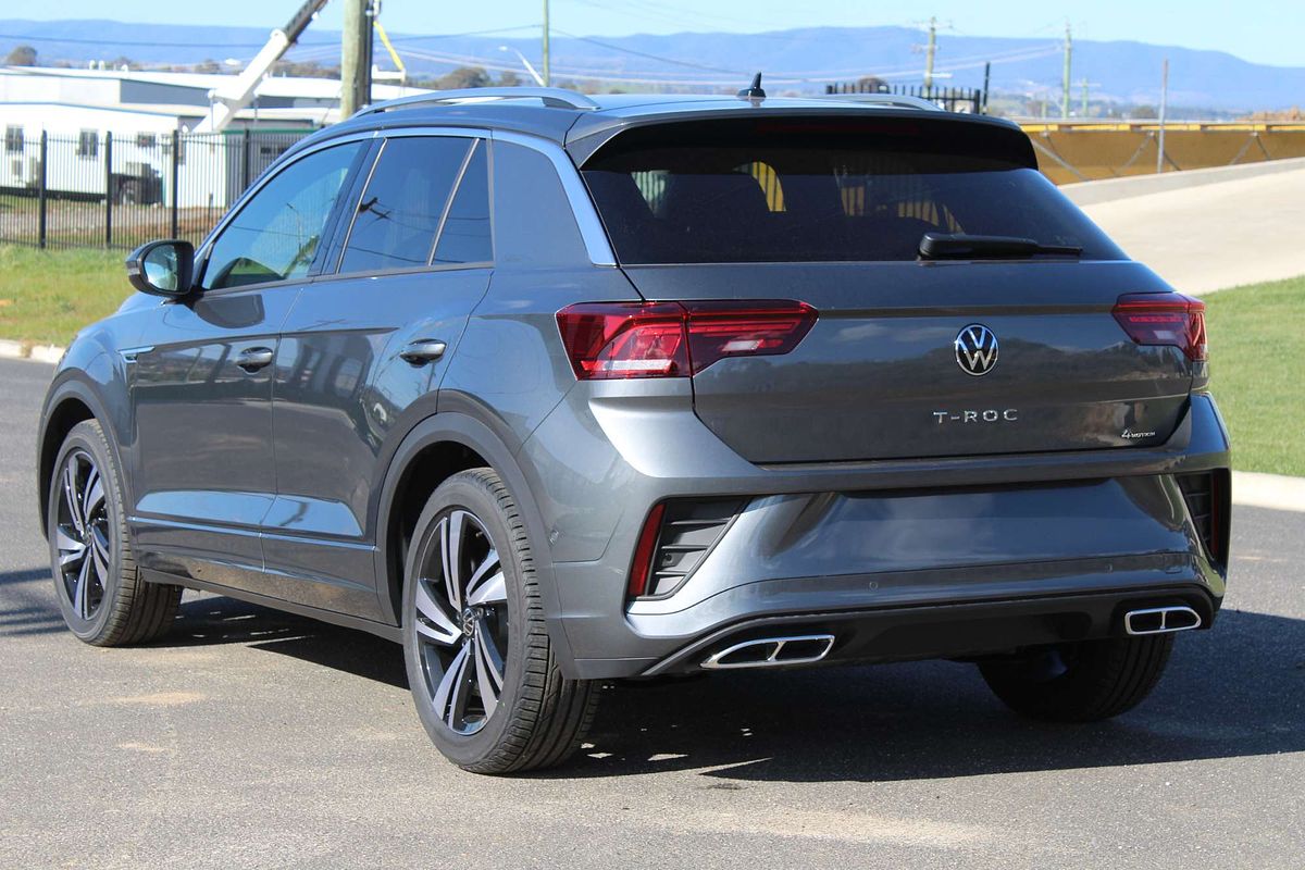 2024 Volkswagen T-Roc 140TSI R-Line D11