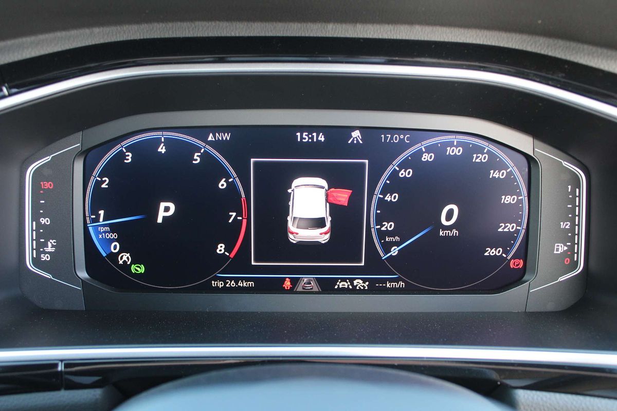 2024 Volkswagen T-Roc 140TSI R-Line D11