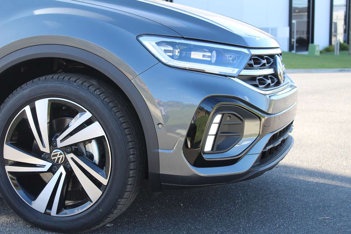 2024 Volkswagen T-Roc 140TSI R-Line D11