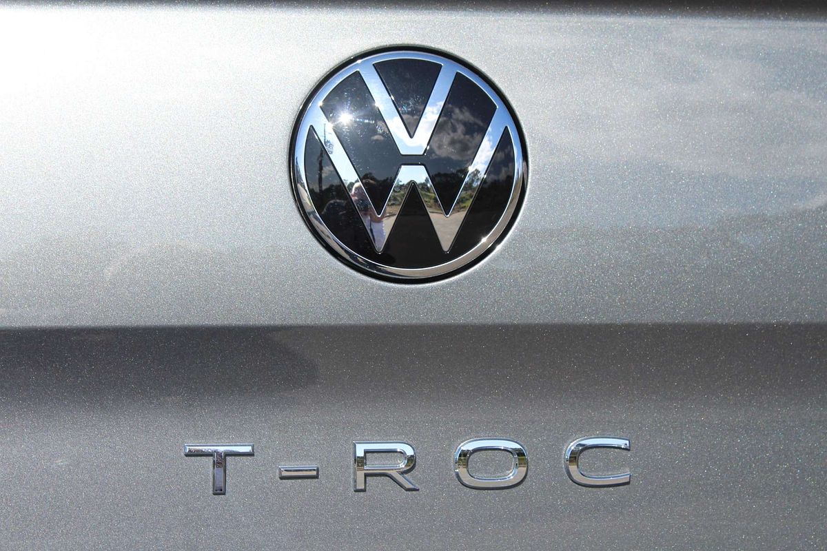 2024 Volkswagen T-Roc 140TSI R-Line D11