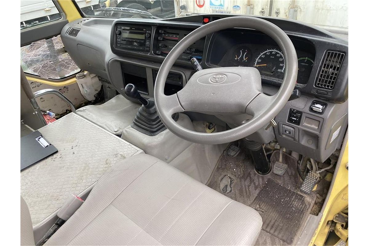 2012 Toyota Coaster Deluxe XZB50R
