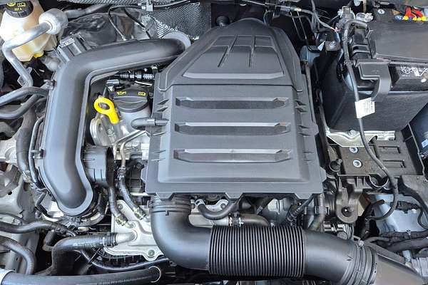 2024 Volkswagen T-Cross 85TSI R-Line D31