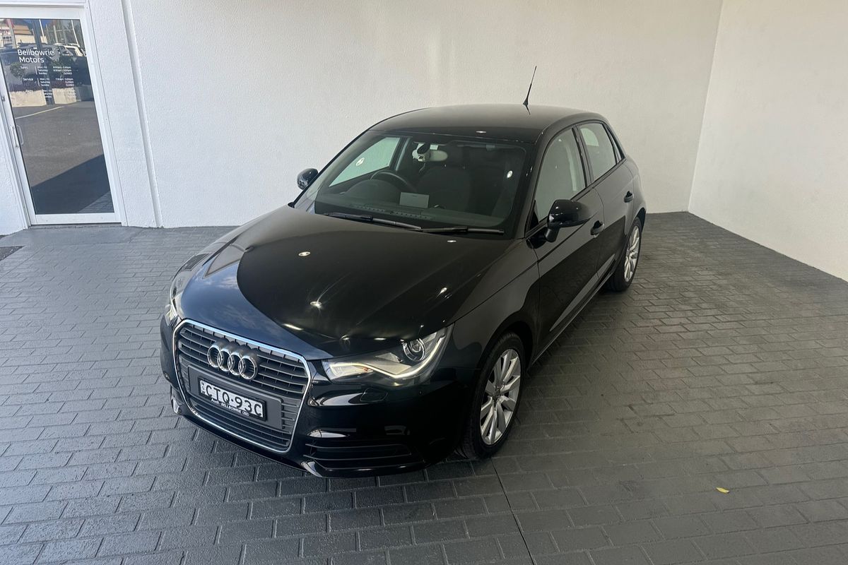 2014 Audi A1 Attraction 8X