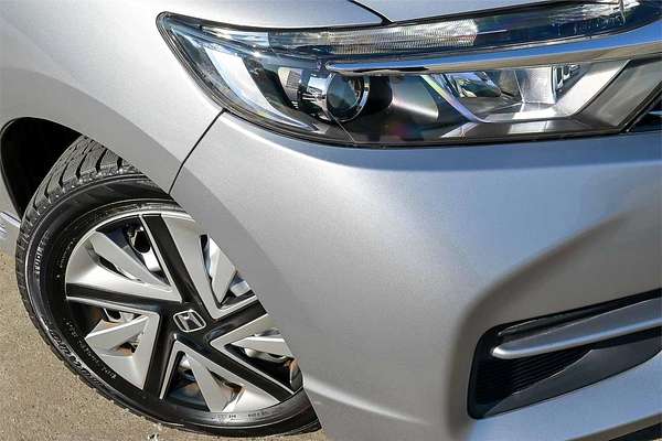 2019 Honda Shuttle Hybrid Honda L Sensing GP7