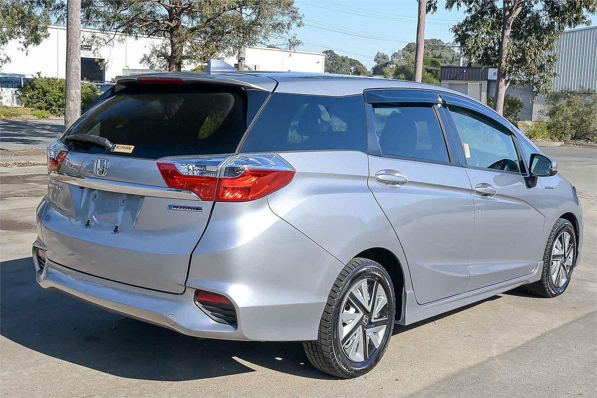 2019 Honda Shuttle Hybrid Honda L Sensing GP7