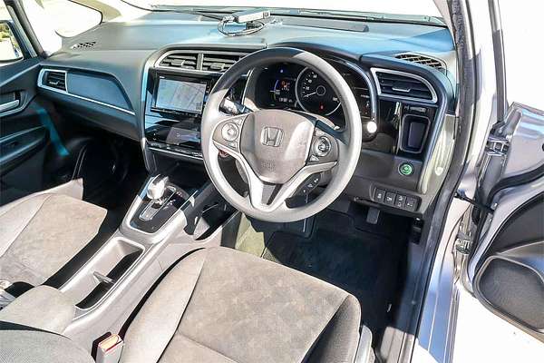 2019 Honda Shuttle Hybrid Honda L Sensing GP7