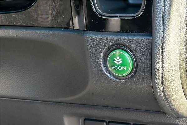 2019 Honda Shuttle Hybrid Honda L Sensing GP7