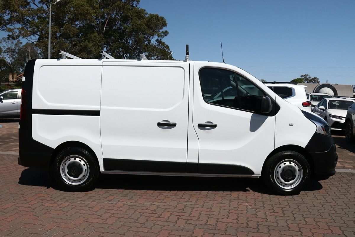 2021 Mitsubishi Express GLX SN