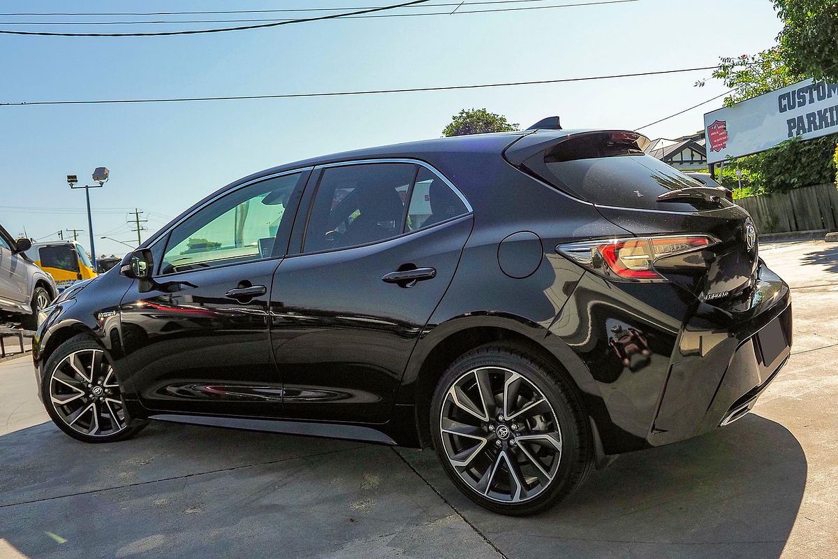 2019 Toyota Corolla ZR Hybrid ZWE211R