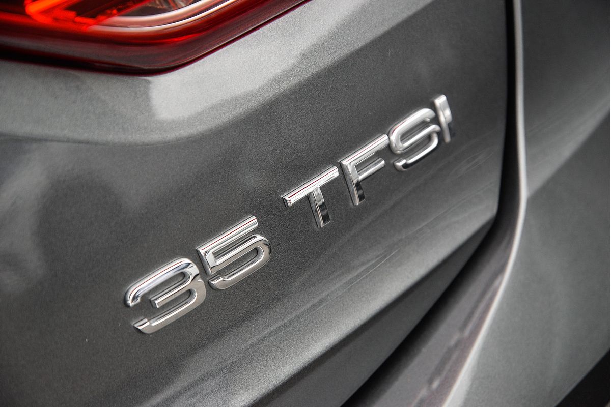 2023 Audi Q3 35 TFSI S Line F3