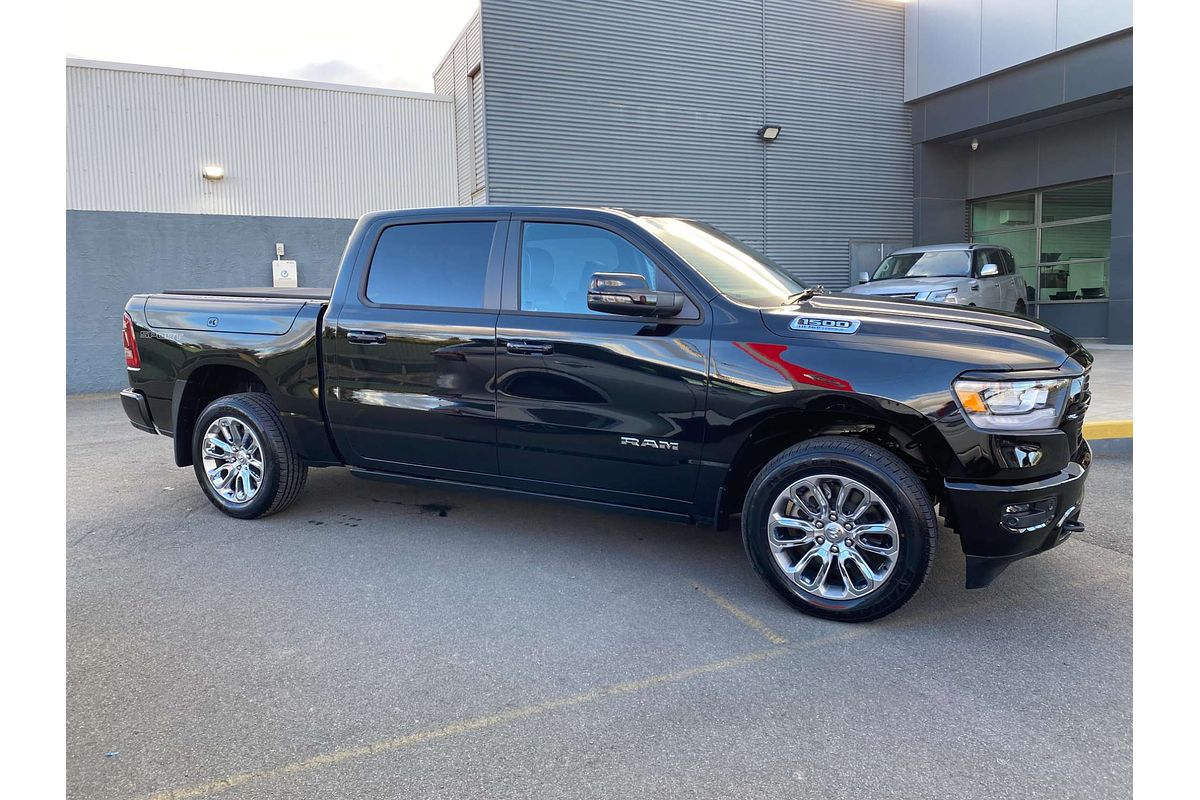 2024 RAM 1500 Laramie Sport RamBox DT 4X4 SWB