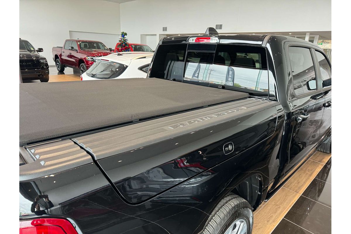 2024 RAM 1500 Laramie Sport RamBox DT 4X4 SWB