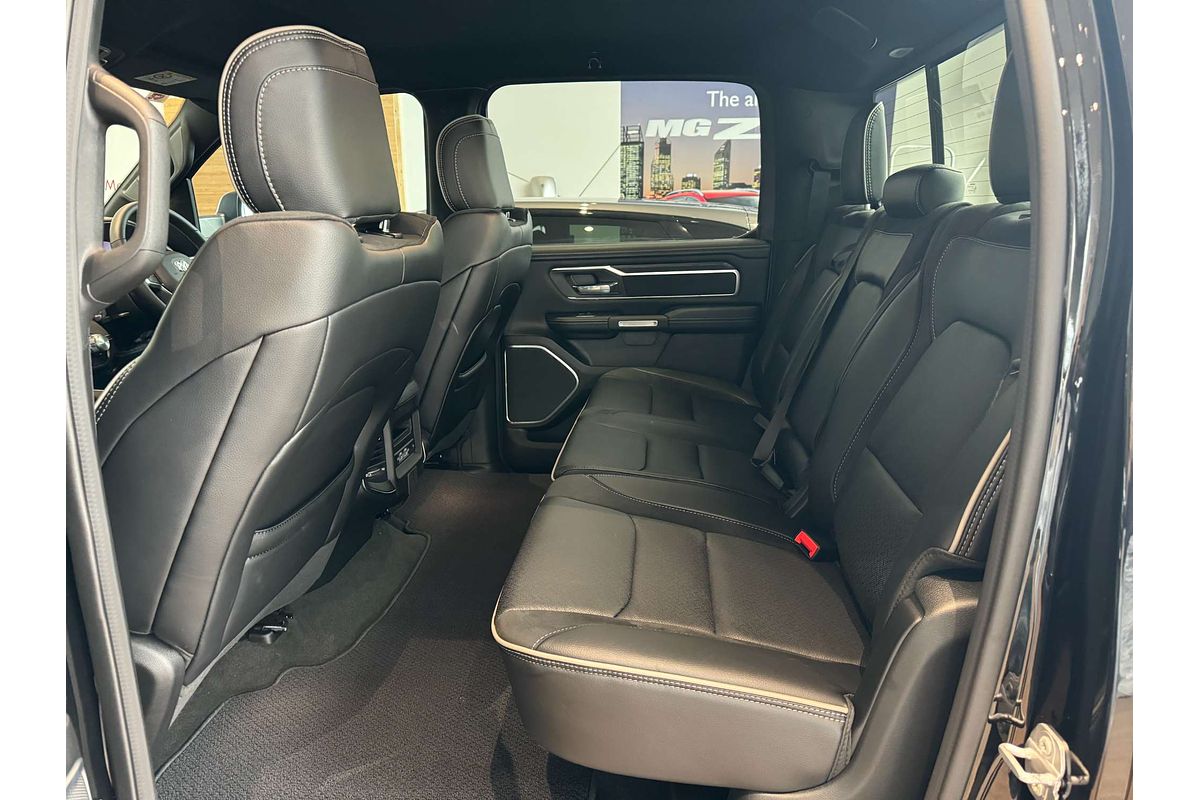 2024 RAM 1500 Laramie Sport RamBox DT 4X4 SWB