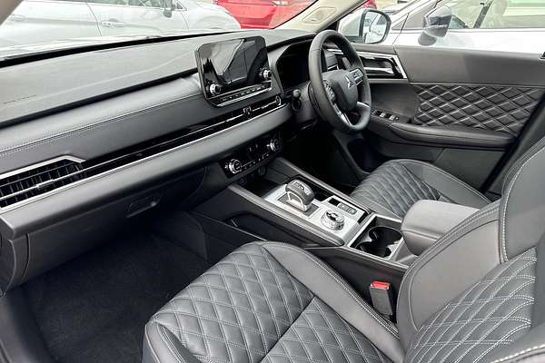 2024 Mitsubishi Outlander Exceed ZM