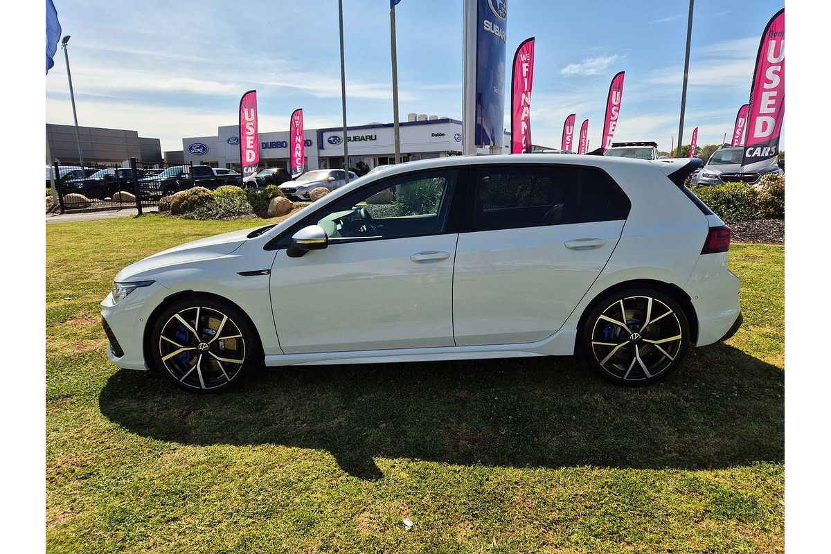 2024 Volkswagen Golf R 8