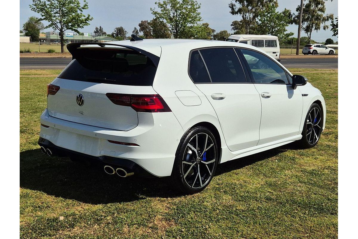 2024 Volkswagen Golf R 8