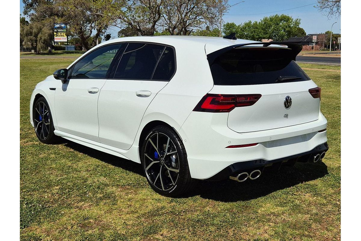 2024 Volkswagen Golf R 8