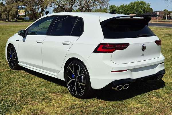2024 Volkswagen Golf R 8