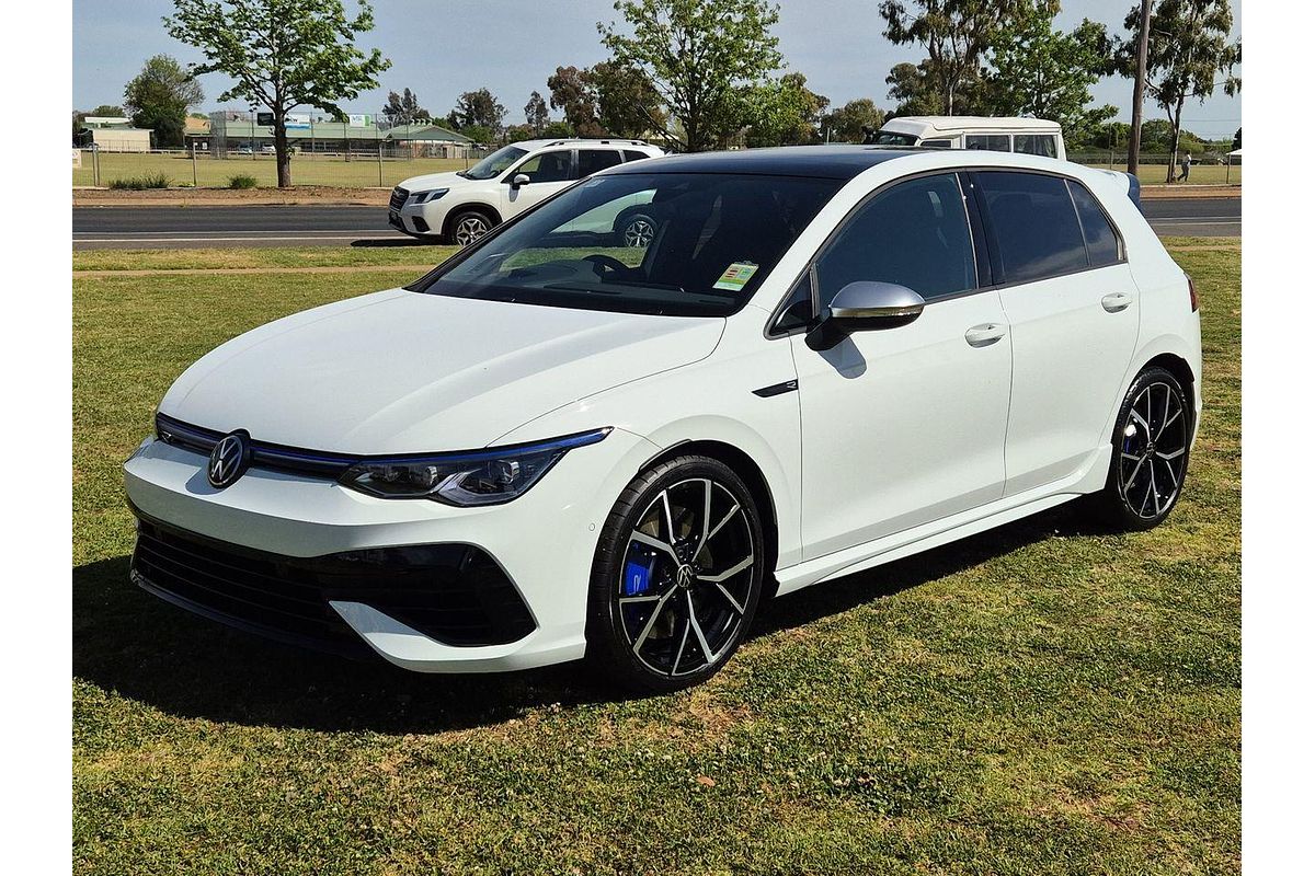 2024 Volkswagen Golf R 8