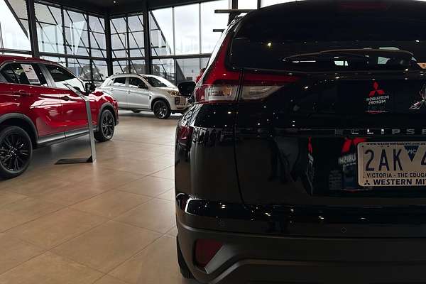 2023 Mitsubishi Eclipse Cross LS YB