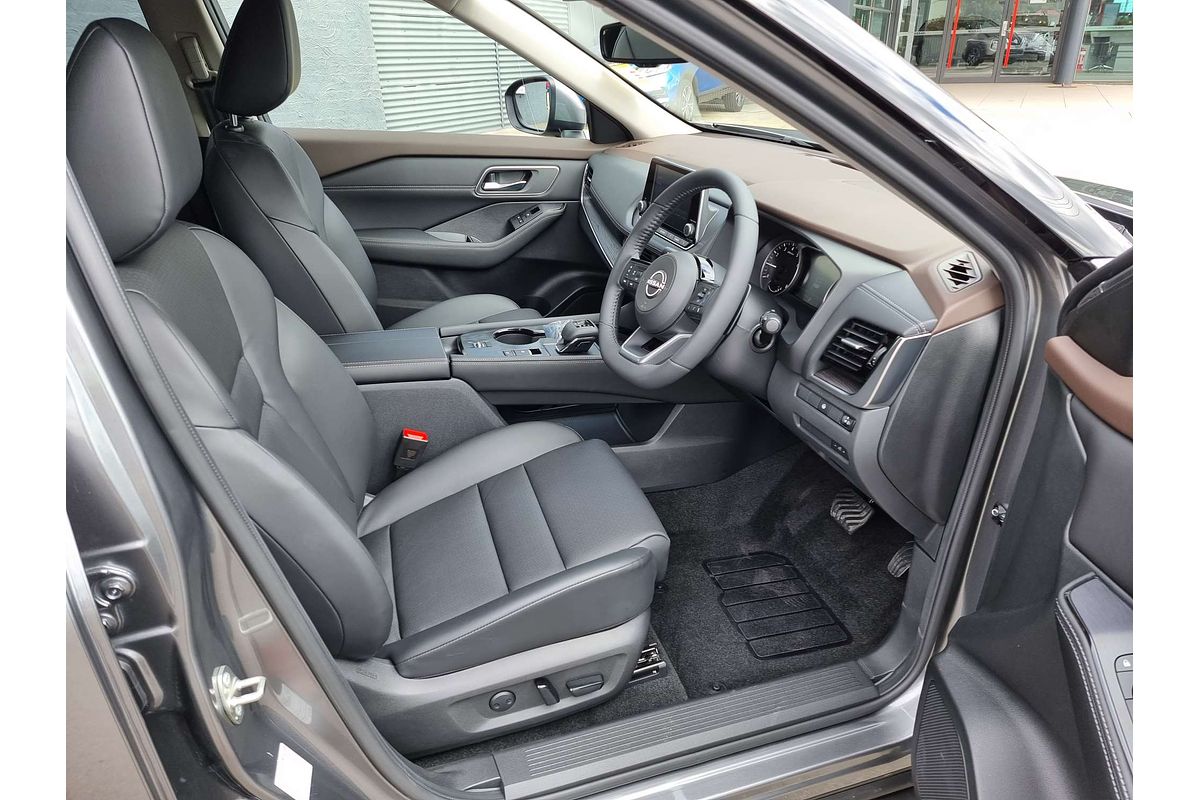 2024 Nissan X-TRAIL ST-L T33