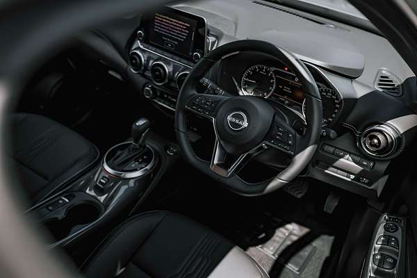 2023 Nissan JUKE ST-L F16