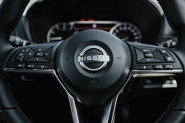 2023 Nissan JUKE ST-L F16
