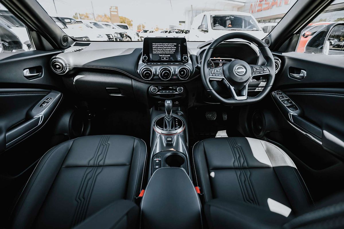 2023 Nissan JUKE ST-L F16